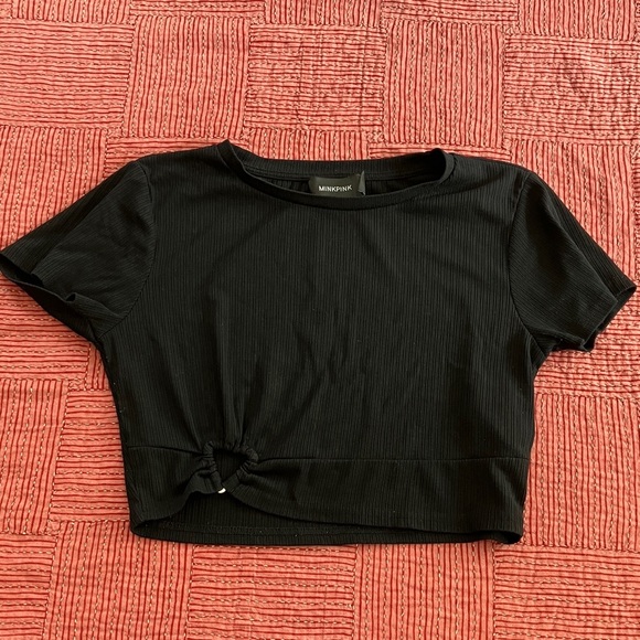 MINKPINK (teen/ women’s size medium / see photos for dimensions) Ribbed Crop Top - Picture 1 of 13